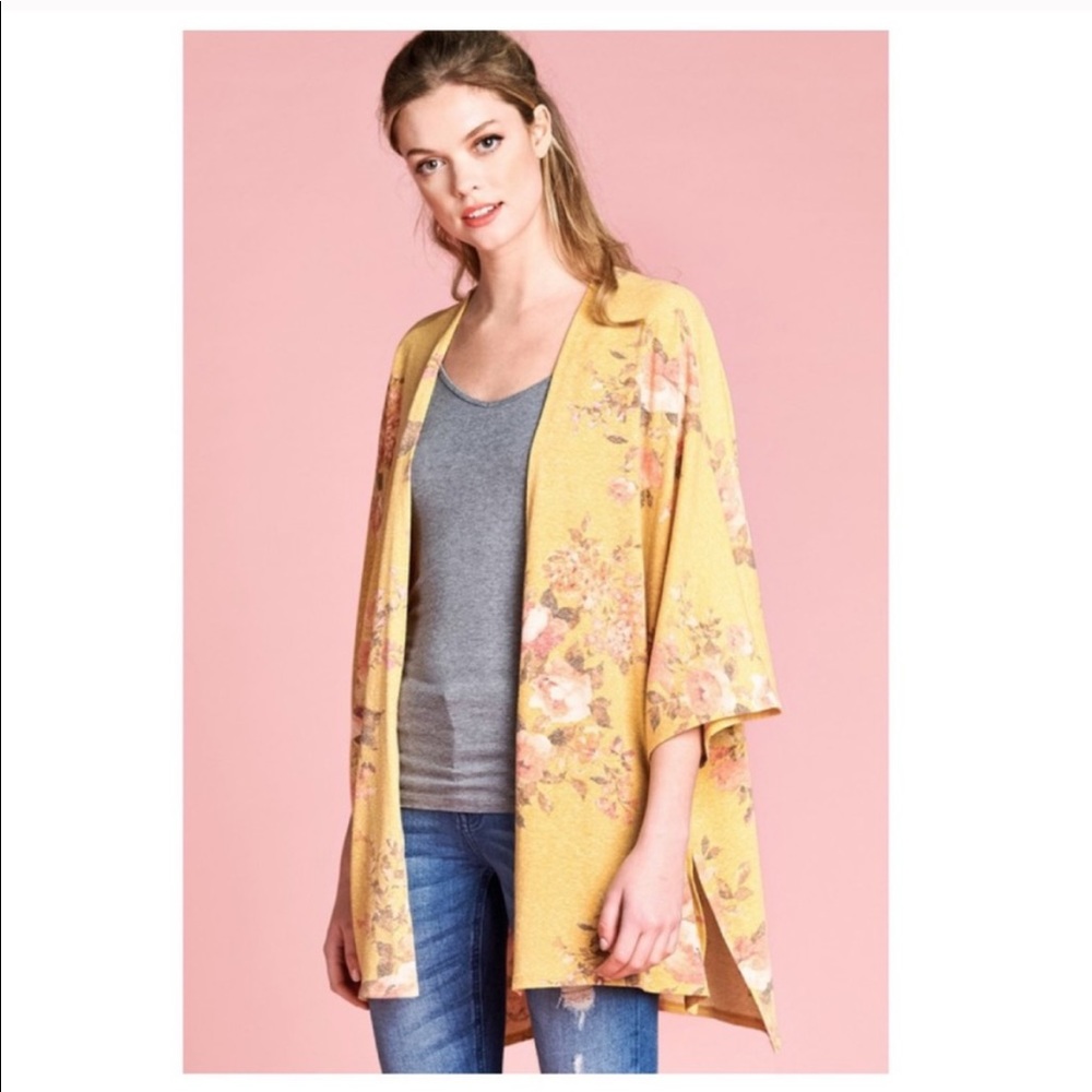 💥 Yellow Floral Kimono - Picture 2 of 4